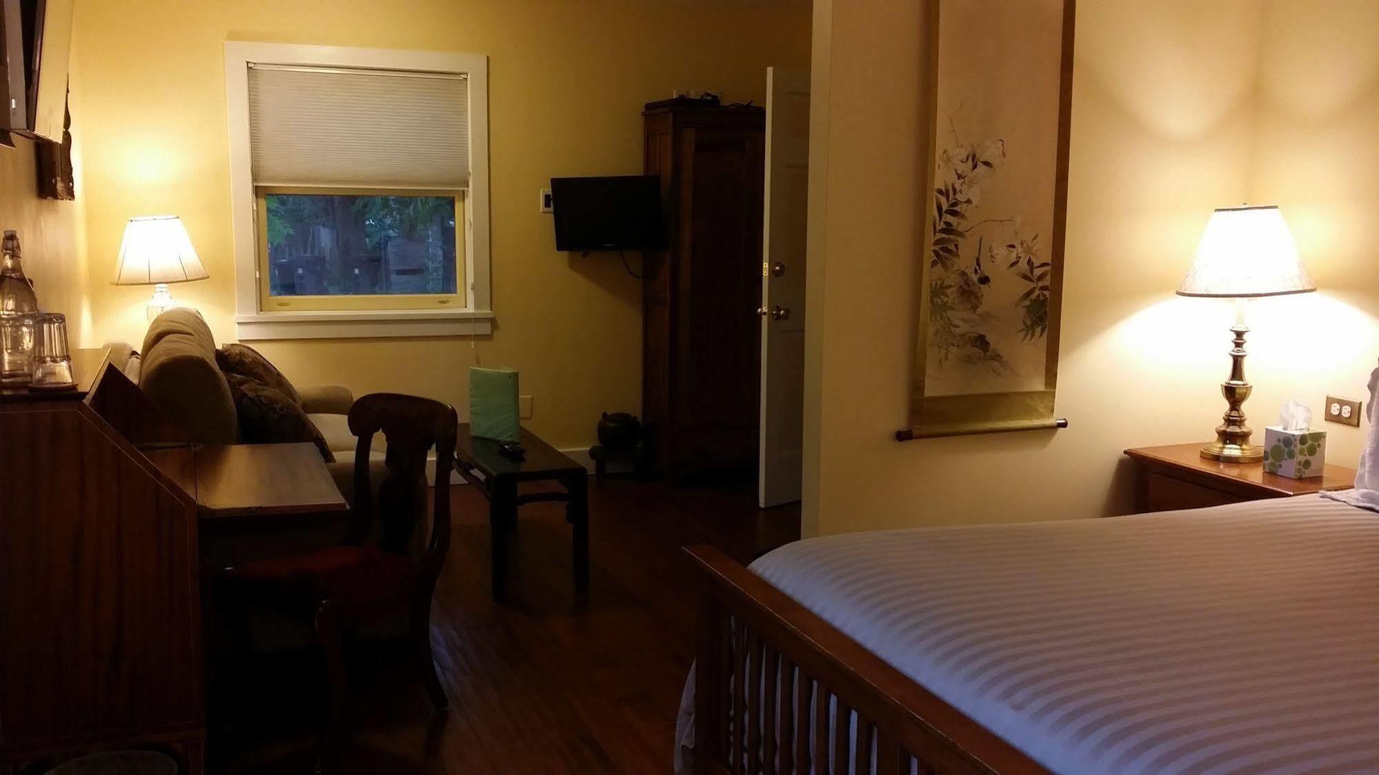 Briar Rose Bed & Breakfast Боулдър Екстериор снимка
