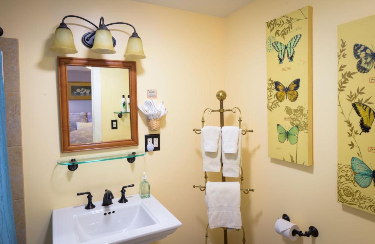Briar Rose Bed & Breakfast Боулдър Стая снимка